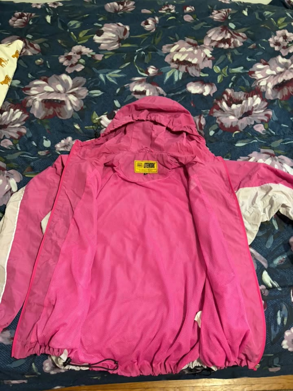 Corteiz Spring Jacket (Pink) - Picture 2 of 7